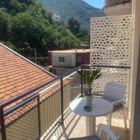 Central Apartment Castellammare di Stabia Exterior foto